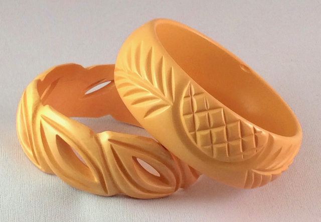 BB105 corn carved bangles